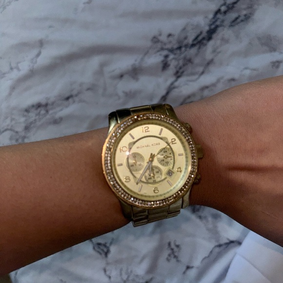 Michael Kors Watch - Picture 4 of 4